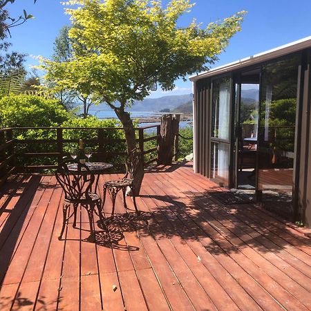 Heron Hideaway At First Light Rangihaeata Retreat Exterior foto